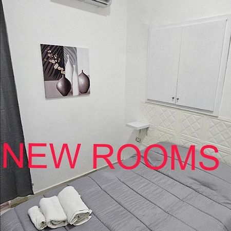 Hotel Crisari Naples Extérieur photo